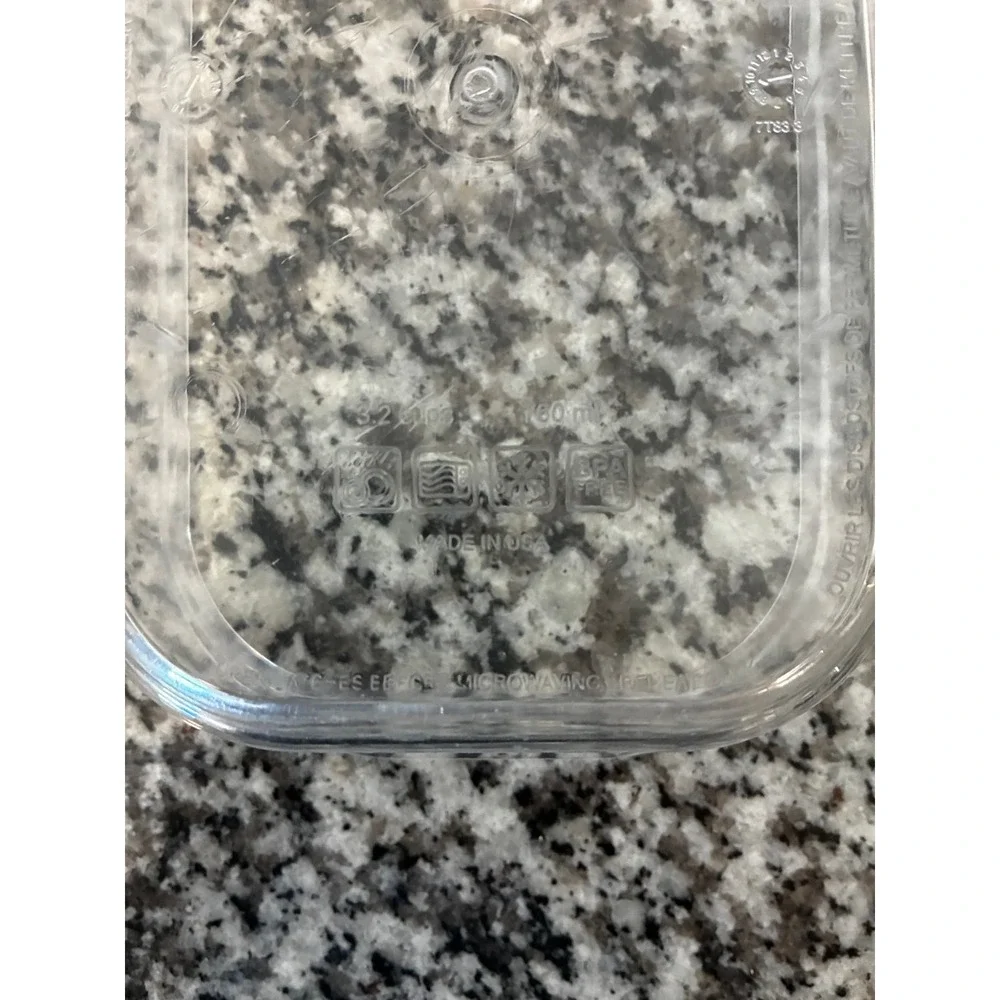 Rubbermaid Brilliance Food Storage Containers